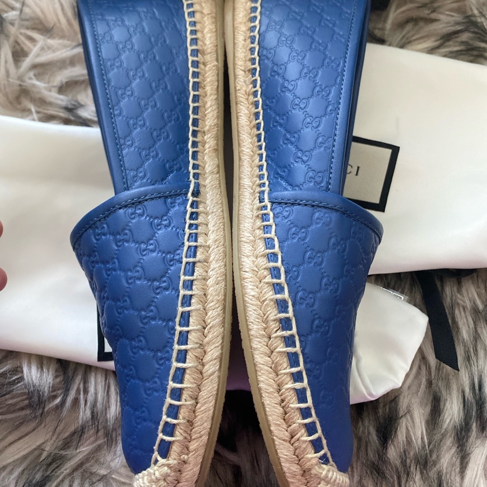 ❤️SOLD❤️ Authentic Gucci Leather Espadrilles in Blue - Picture 4 of 11